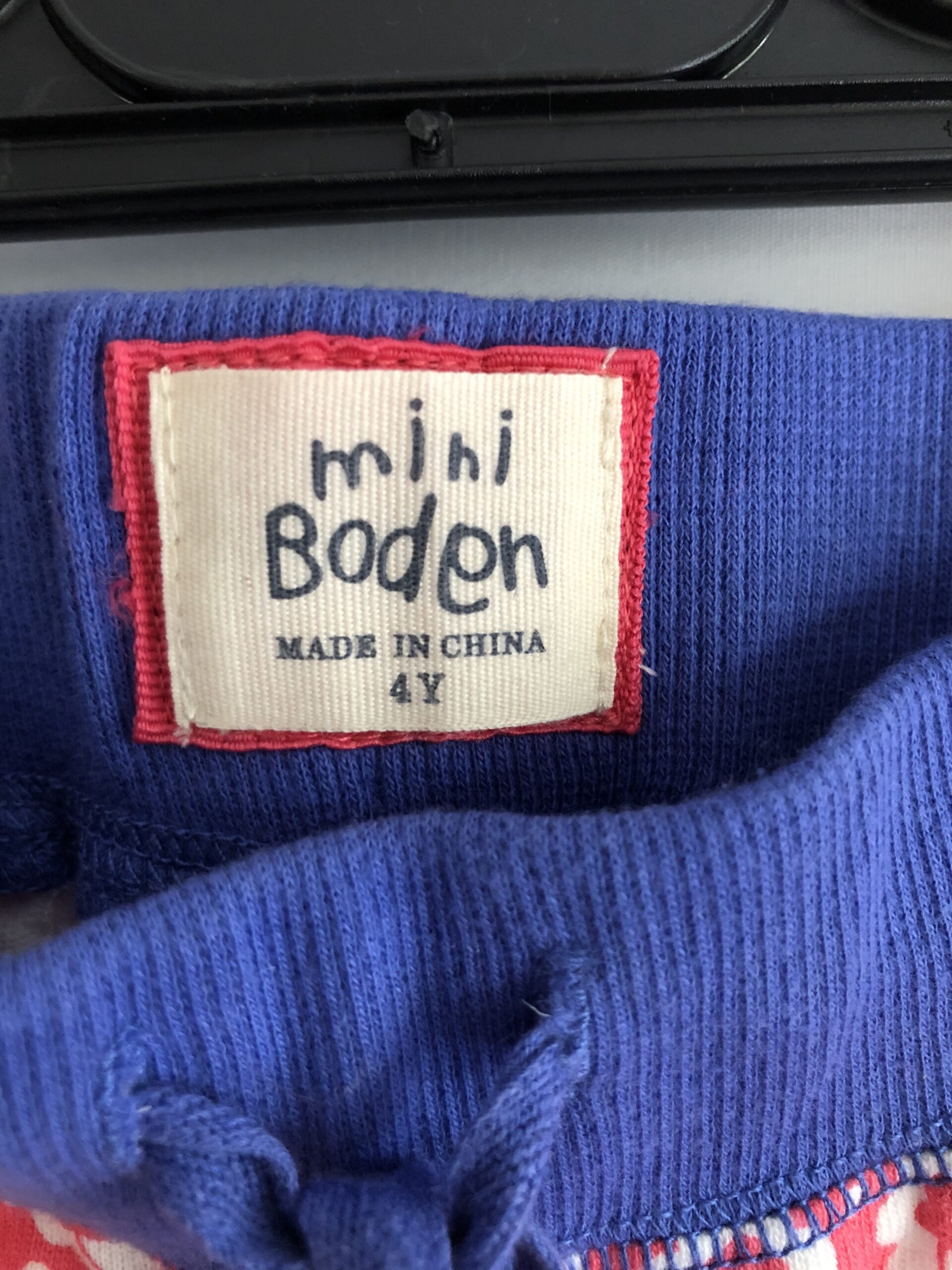 SP1160 - Boden shorts age 4 - Image 3