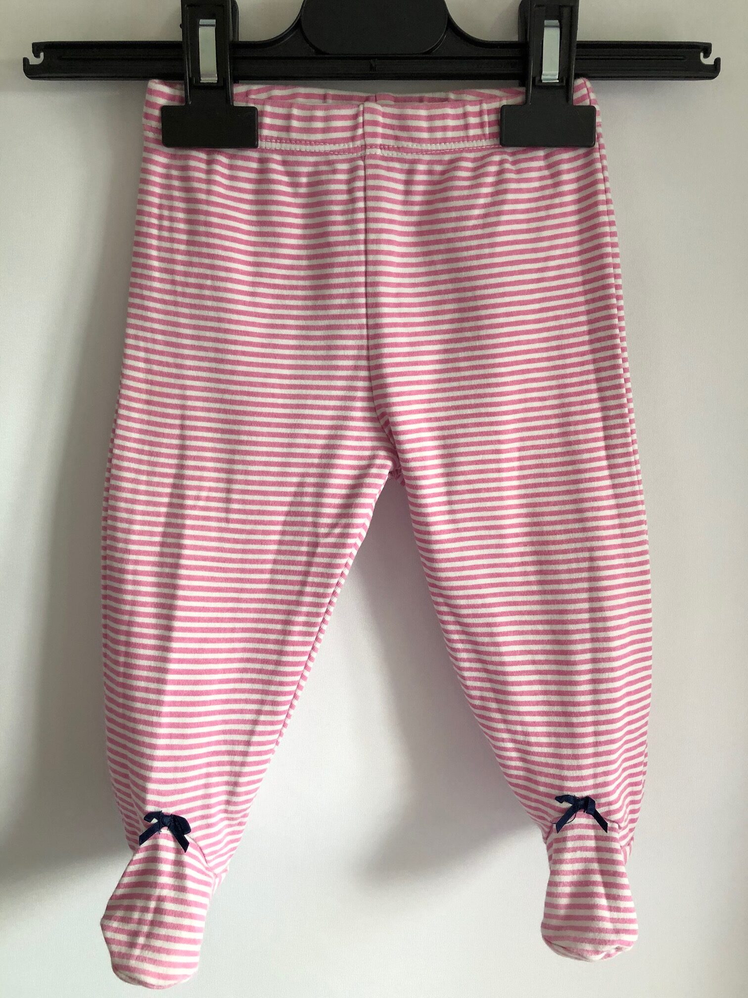 SP1171 - Little Me 3 piece set - leggings, top & bib - age 6 months - Image 4